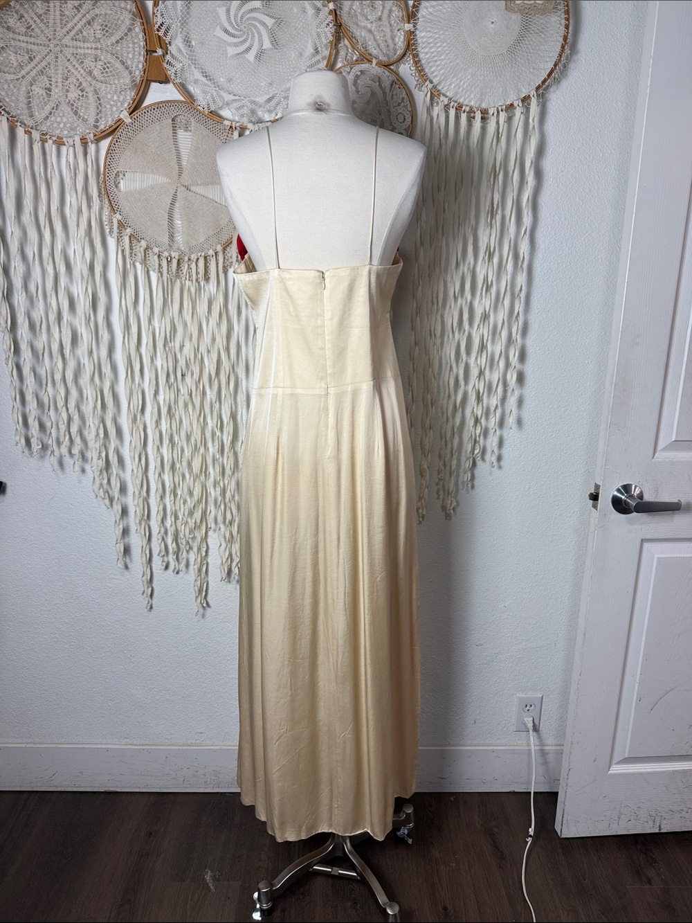 Farm Rio NWT Multicolor Rose Tulip Detail Sleeveless Maxi Dress Size M - Picture 7 of 16